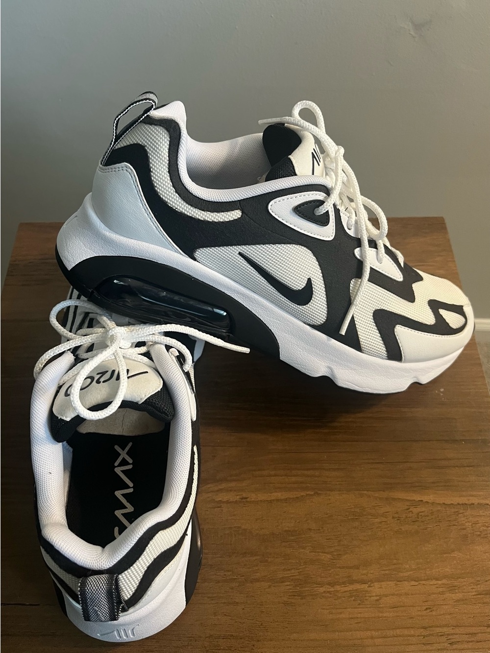 Nike Black and White Athletic Sneakers with Visible Air Unit